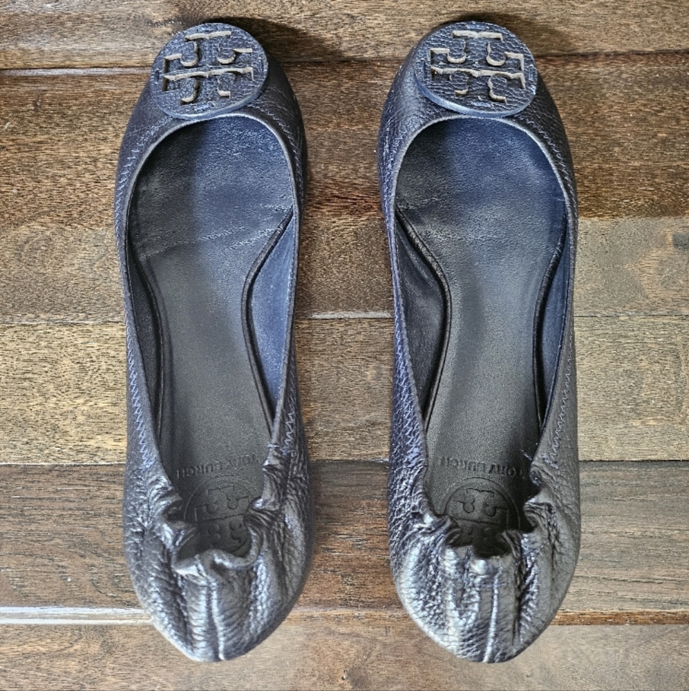 Tory Burch Navy Reva Tumbled Leather Ballet Flats - Picture 4 of 7